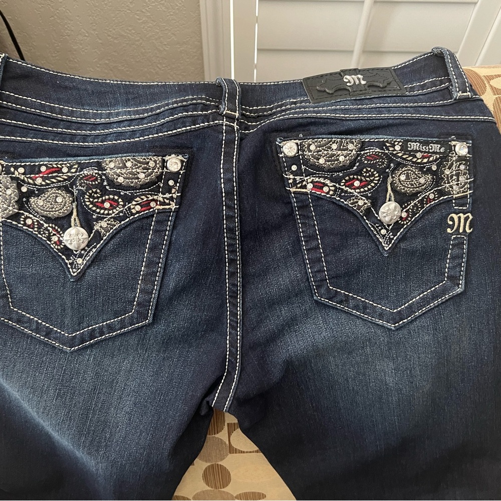 NEW Miss Me Jeans *Signature Boot*